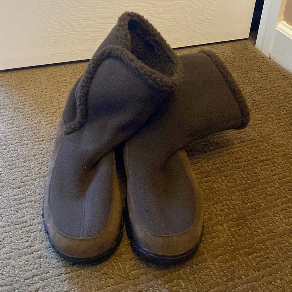 Lands End Brown Sherpa Lined Boots